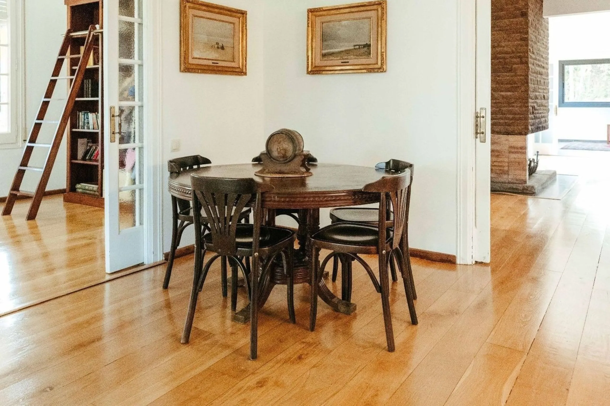 Exclusive Manor-Style Villa with Garden and Pool in the Province of Barcelona.