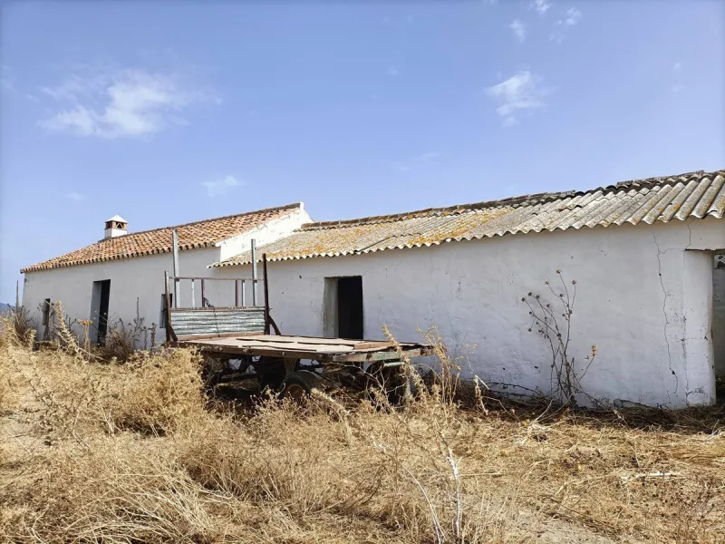 Commercial - Farm в продаже в Gaucín, Málaga. Площадь дома 800 м². Площадь участка 2 м²