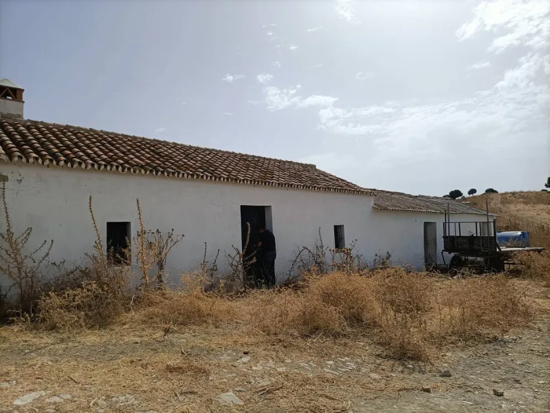 Commercial - Farm в продаже в Gaucín, Málaga. Площадь дома 800 м². Площадь участка 2 м²