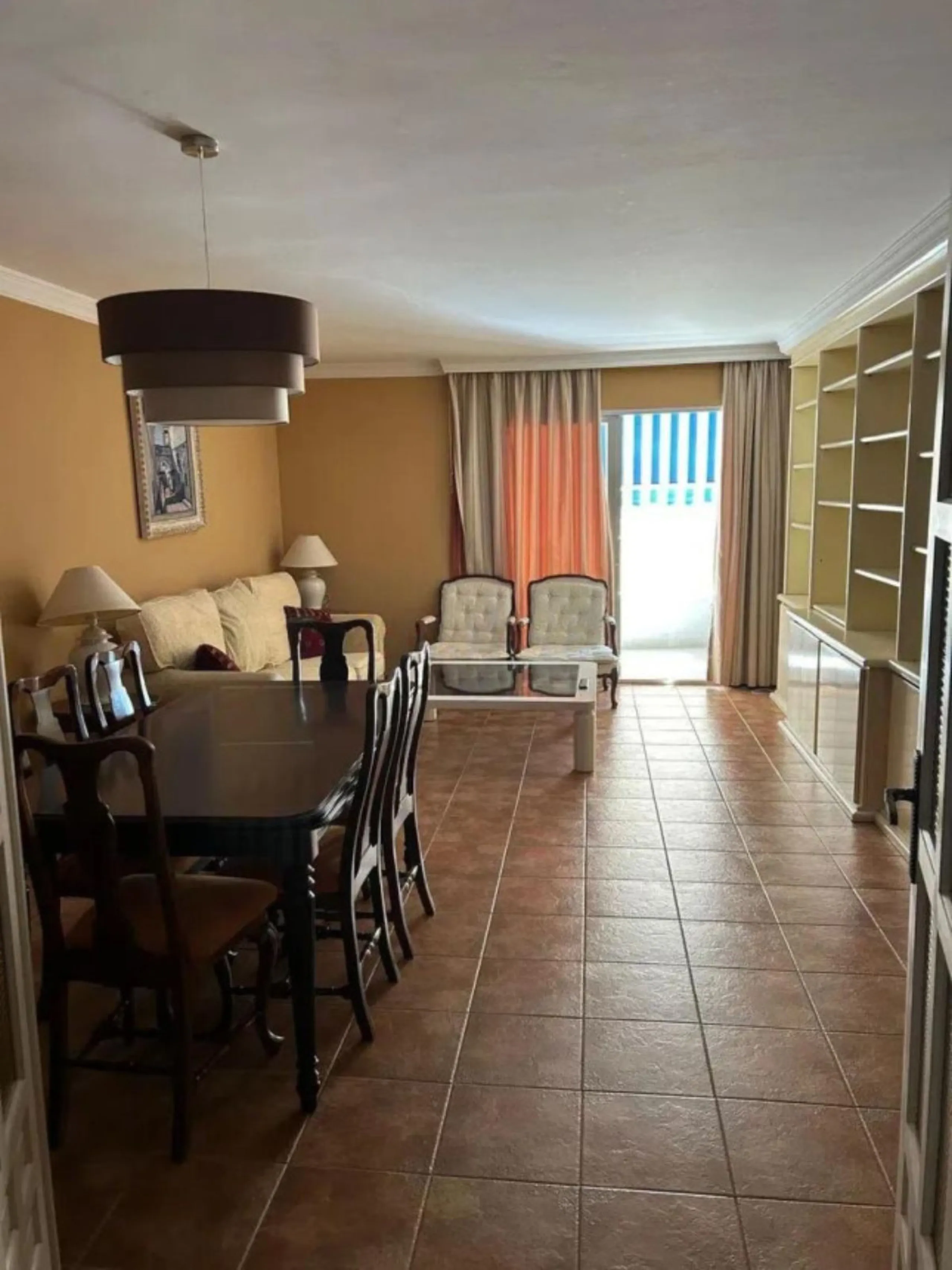 Апартамент средний этаж, Marbella, Costa del Sol