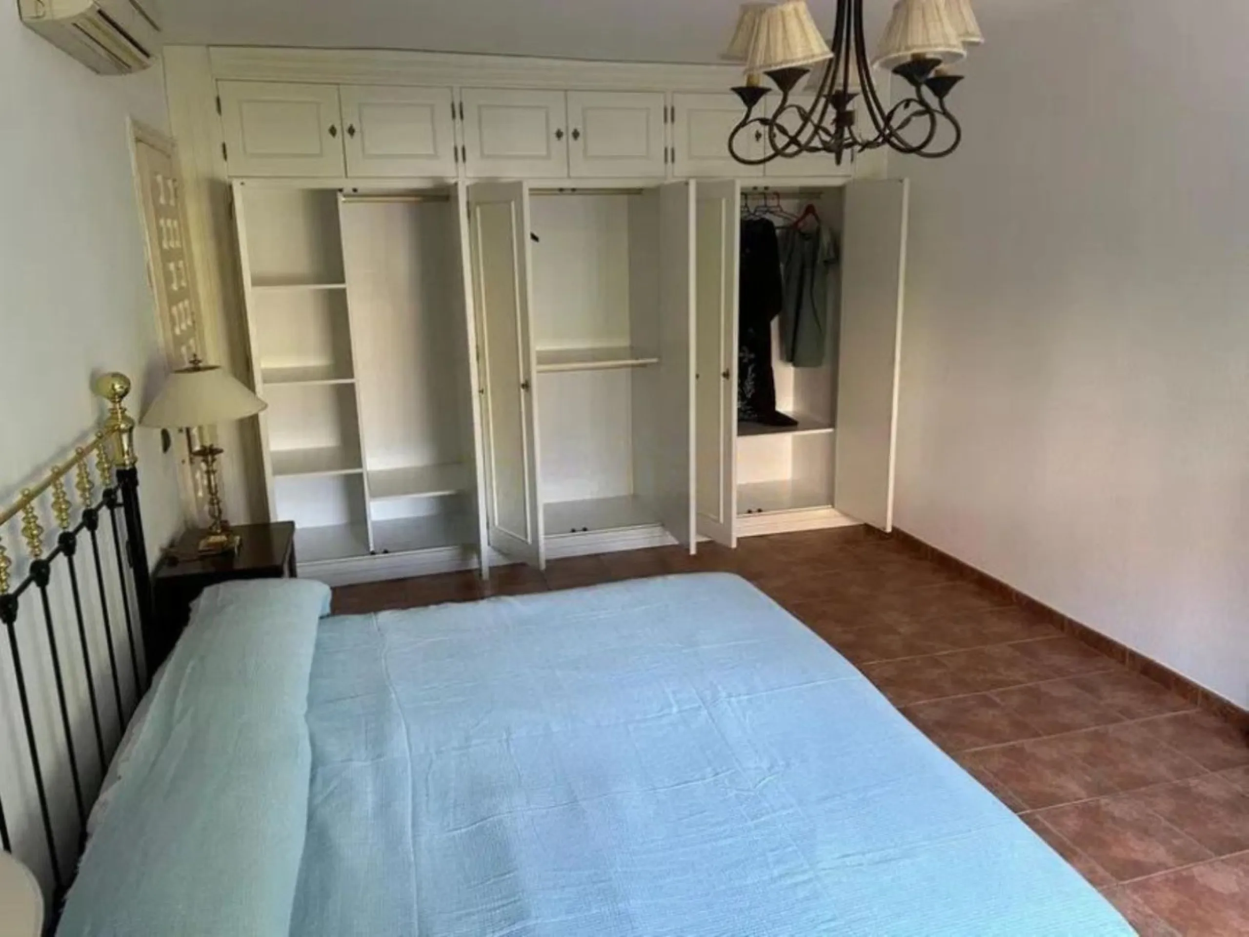 Апартамент средний этаж, Marbella, Costa del Sol