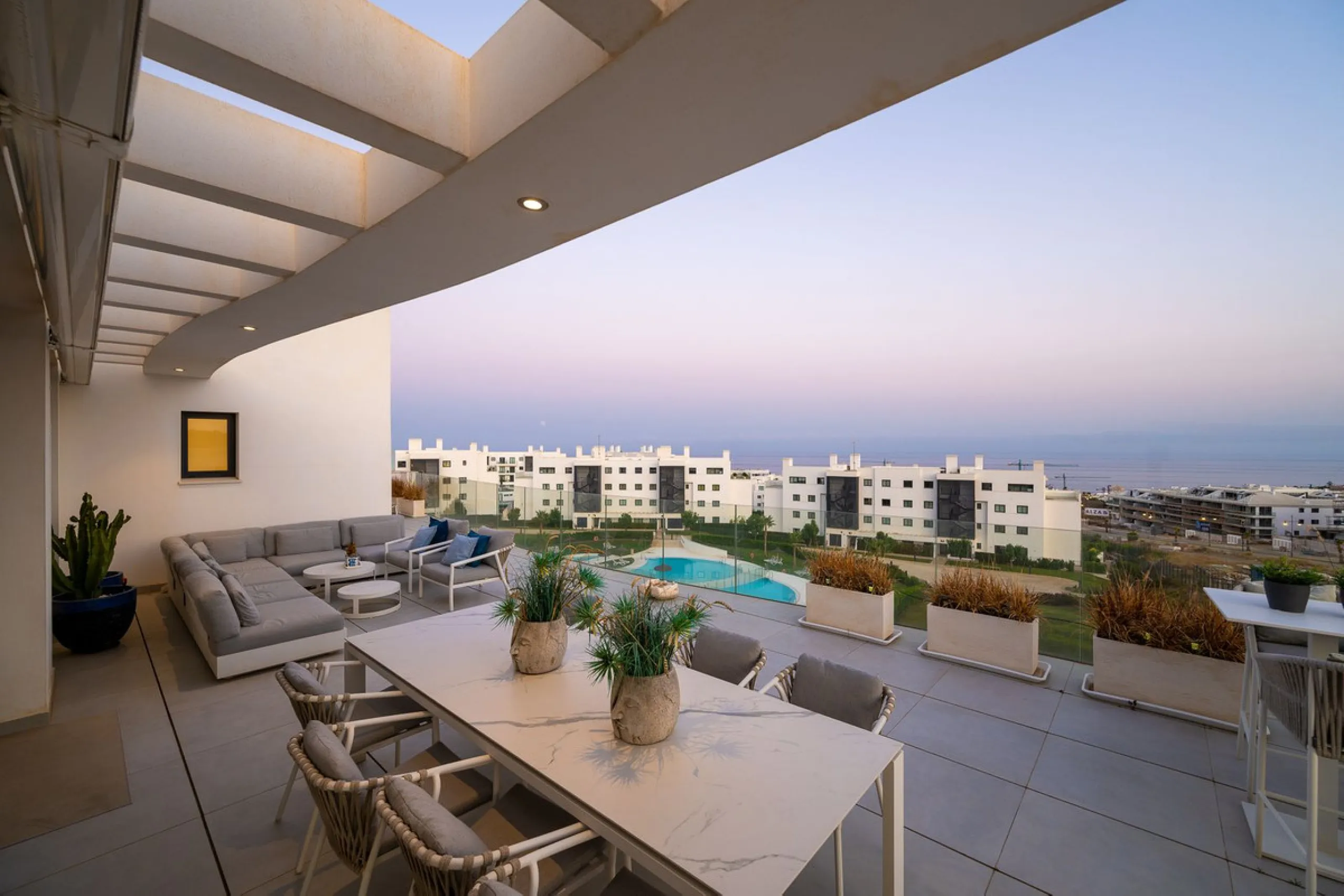 PENTHOUSE PERFECTION WITH UNRIVALLED SEA VIEWS