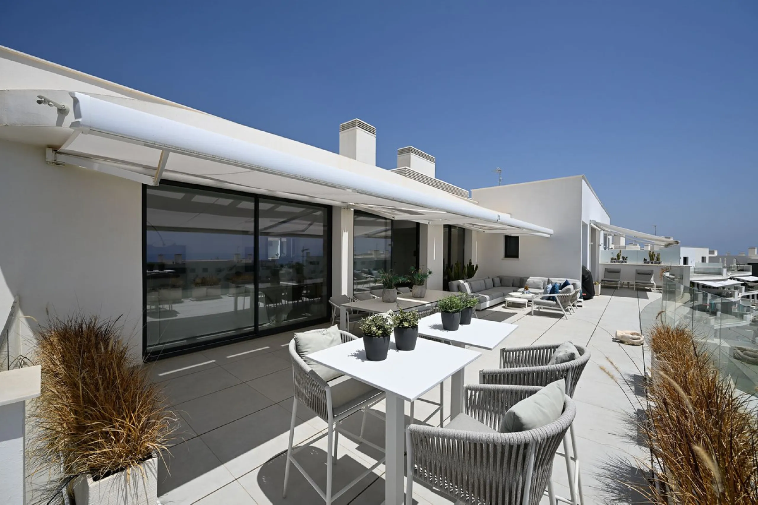 PENTHOUSE PERFECTION WITH UNRIVALLED SEA VIEWS