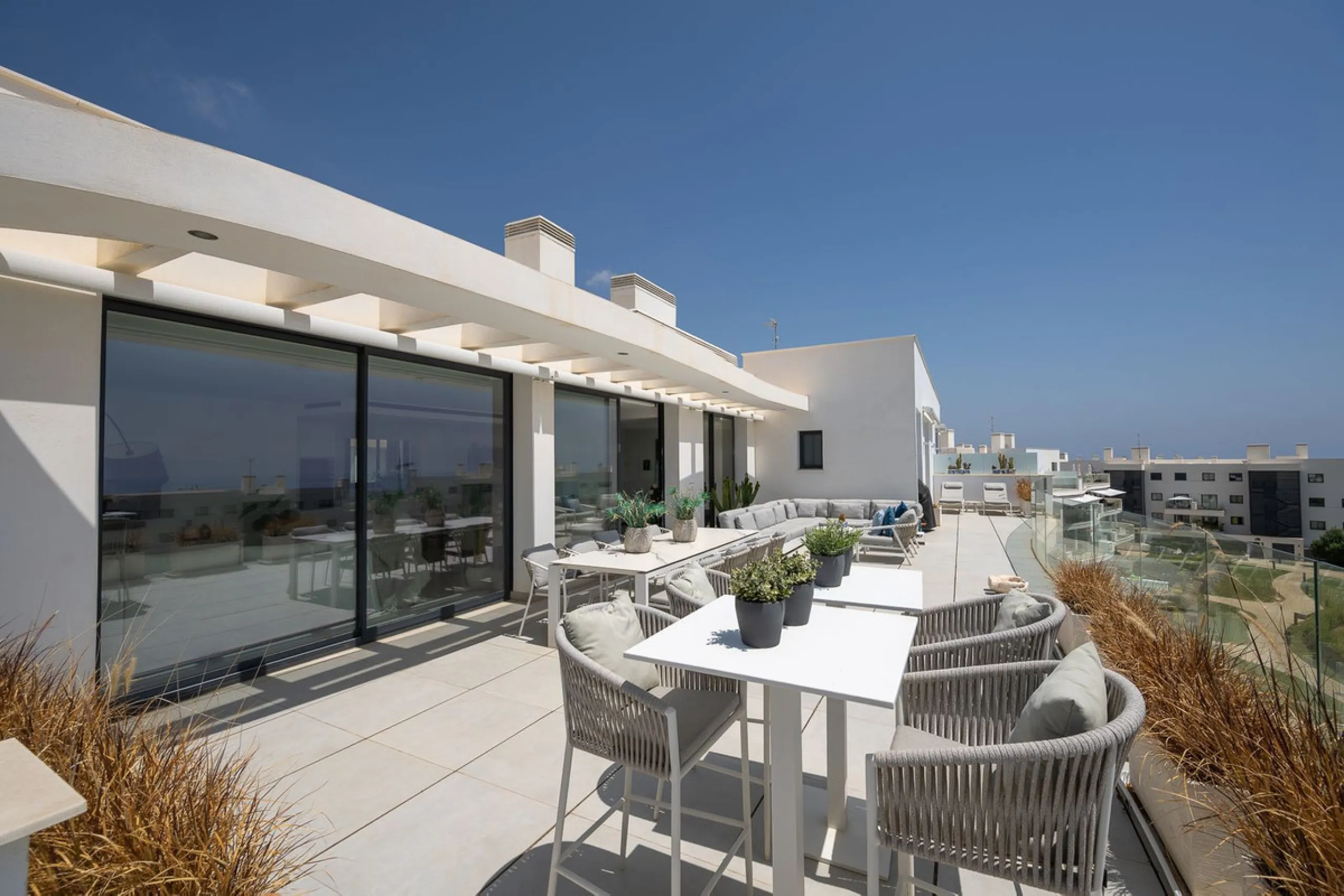 PENTHOUSE PERFECTION WITH UNRIVALLED SEA VIEWS