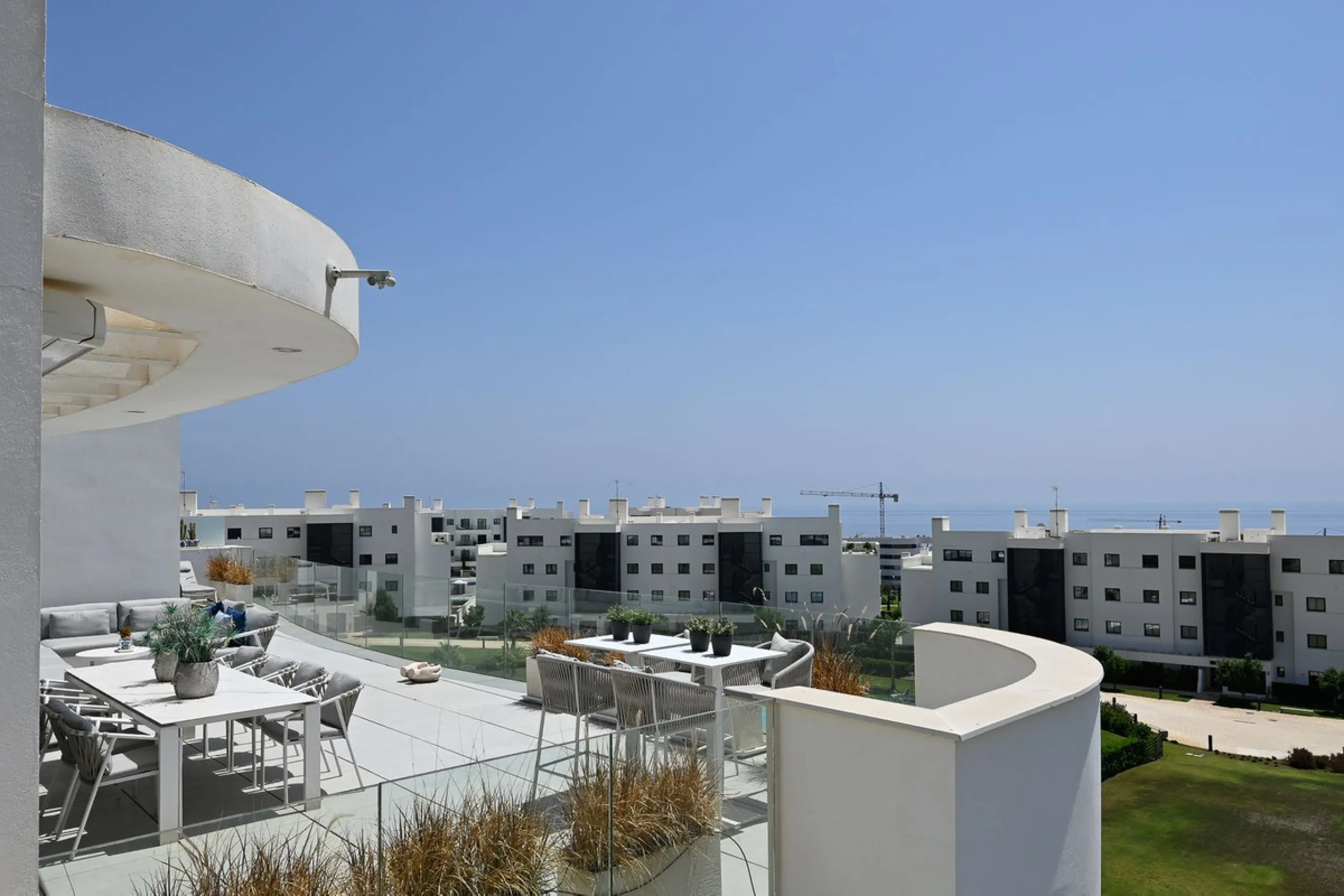 PENTHOUSE PERFECTION WITH UNRIVALLED SEA VIEWS