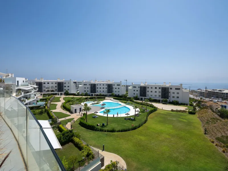 PENTHOUSE PERFECTION WITH UNRIVALLED SEA VIEWS