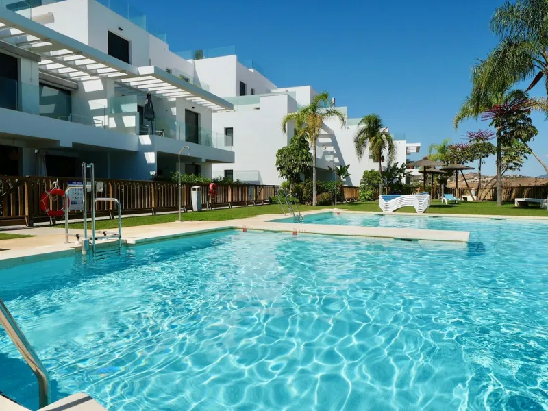 SHORT TERM RENTEL IS ALLOWED  -EASY VIEWING !!!!!!!!!!   This beautifully furnished 2-bedroom, 2-bathroom apartment is located in the exclusive Casa Banderas development in the charming fishing village of La Cala de Mijas. Just a short distance from the b