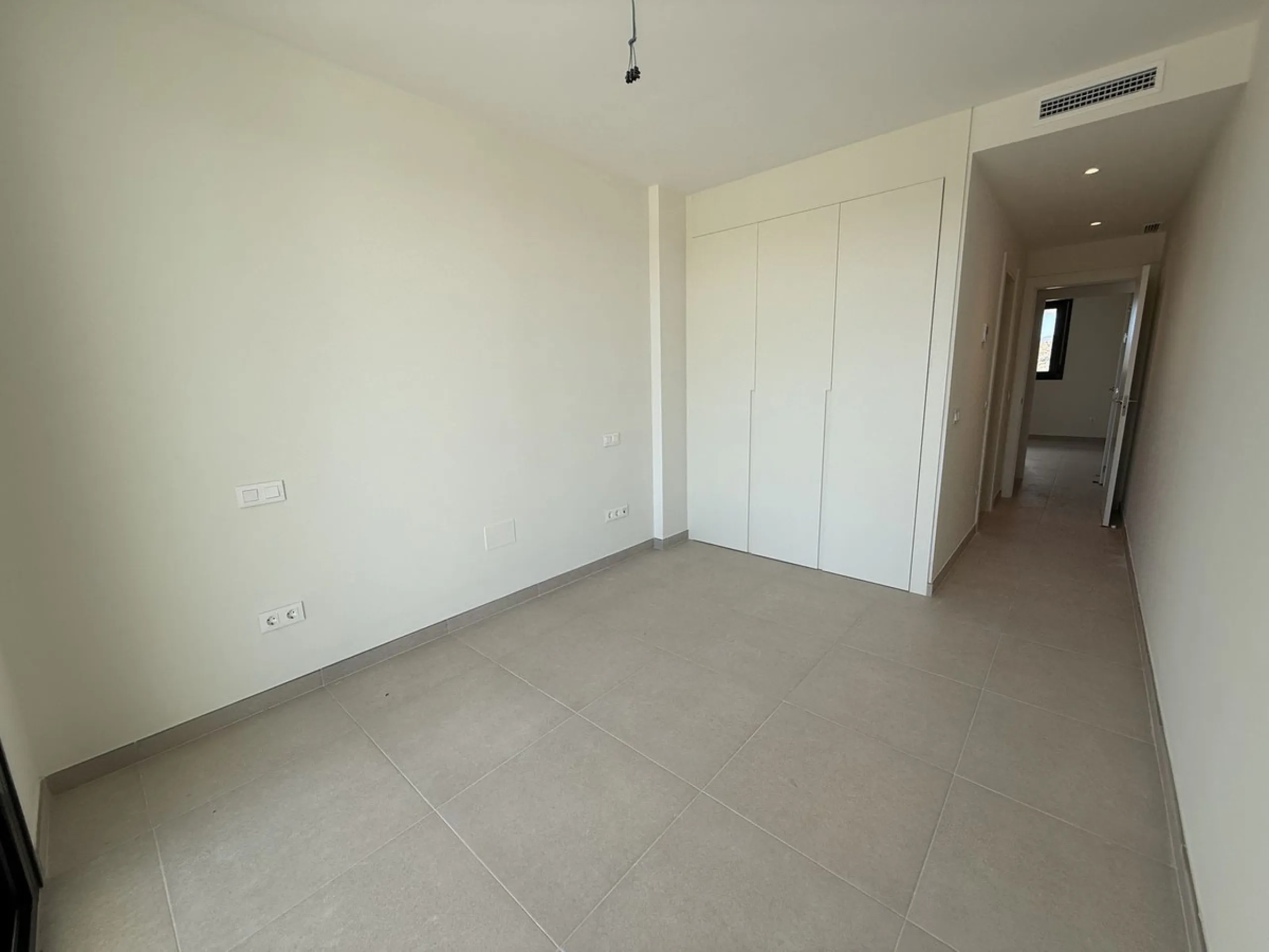 **Modern apartment with sea and mountain views in the heart of Calanova Golf **