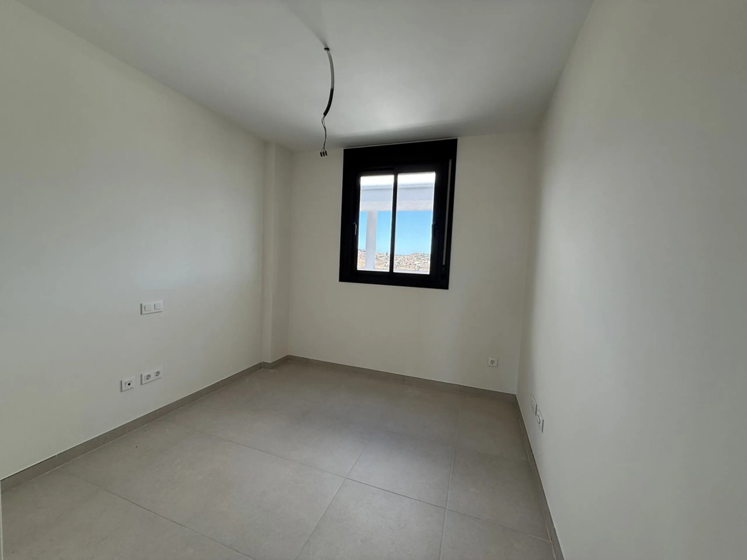 **Modern apartment with sea and mountain views in the heart of Calanova Golf **