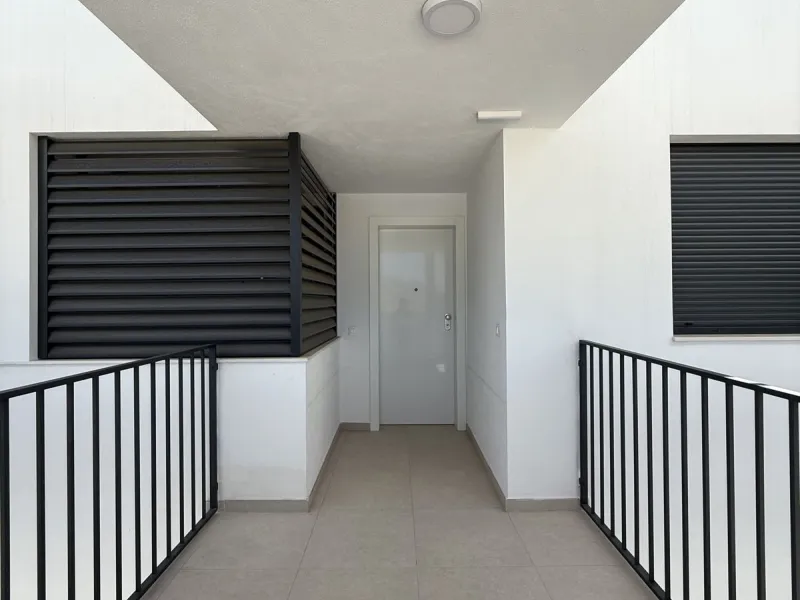 **Modern apartment with sea and mountain views in the heart of Calanova Golf **