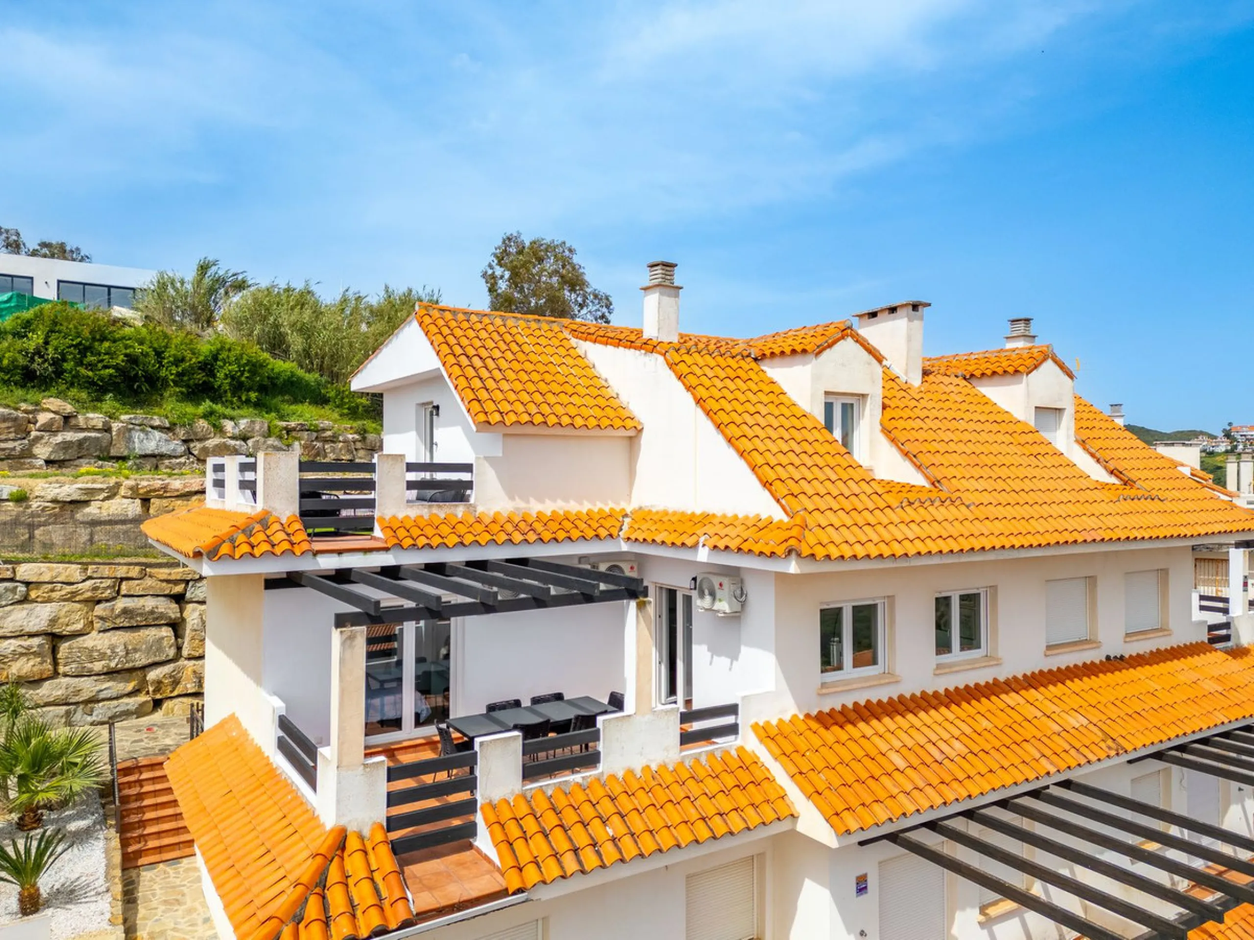 Apartment - Penthouse Duplex в продаже в Manilva, Málaga. В доме 3 спален и 3 ванных комнат. Площадь дома 125 м²