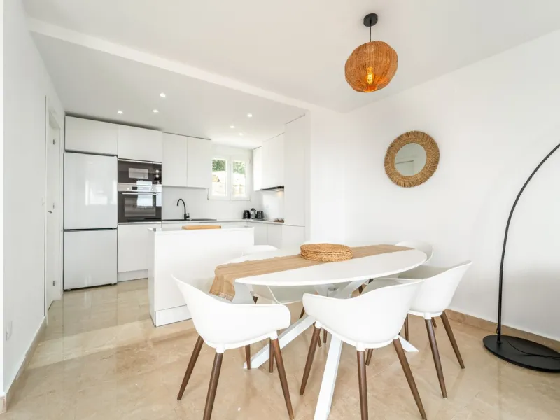 Apartment - Penthouse Duplex в продаже в Manilva, Málaga. В доме 3 спален и 3 ванных комнат. Площадь дома 125 м²