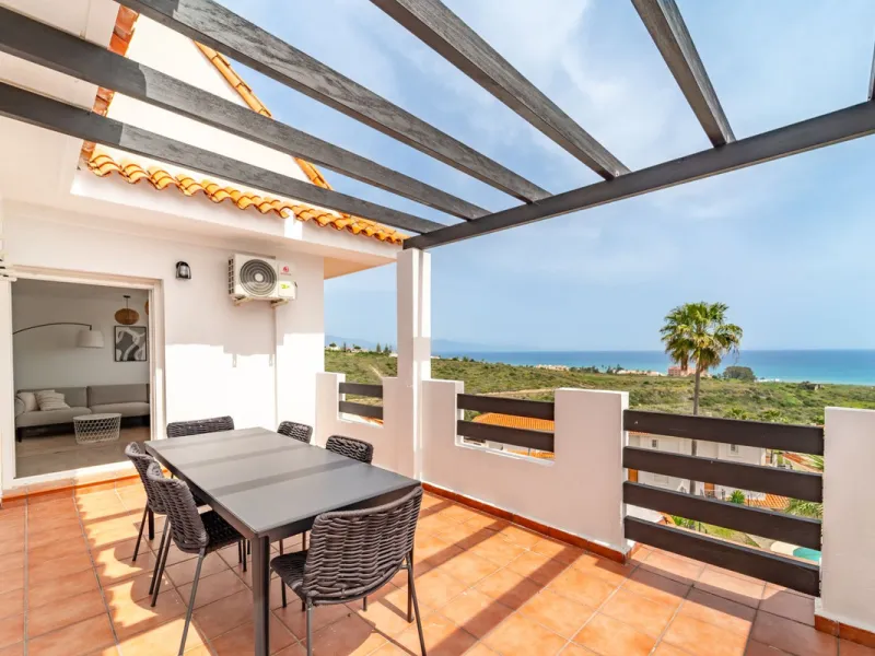 Apartment - Penthouse Duplex в продаже в Manilva, Málaga. В доме 3 спален и 3 ванных комнат. Площадь дома 125 м²