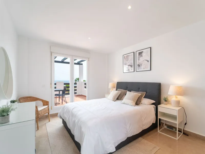 Apartment - Penthouse Duplex в продаже в Manilva, Málaga. В доме 3 спален и 3 ванных комнат. Площадь дома 125 м²