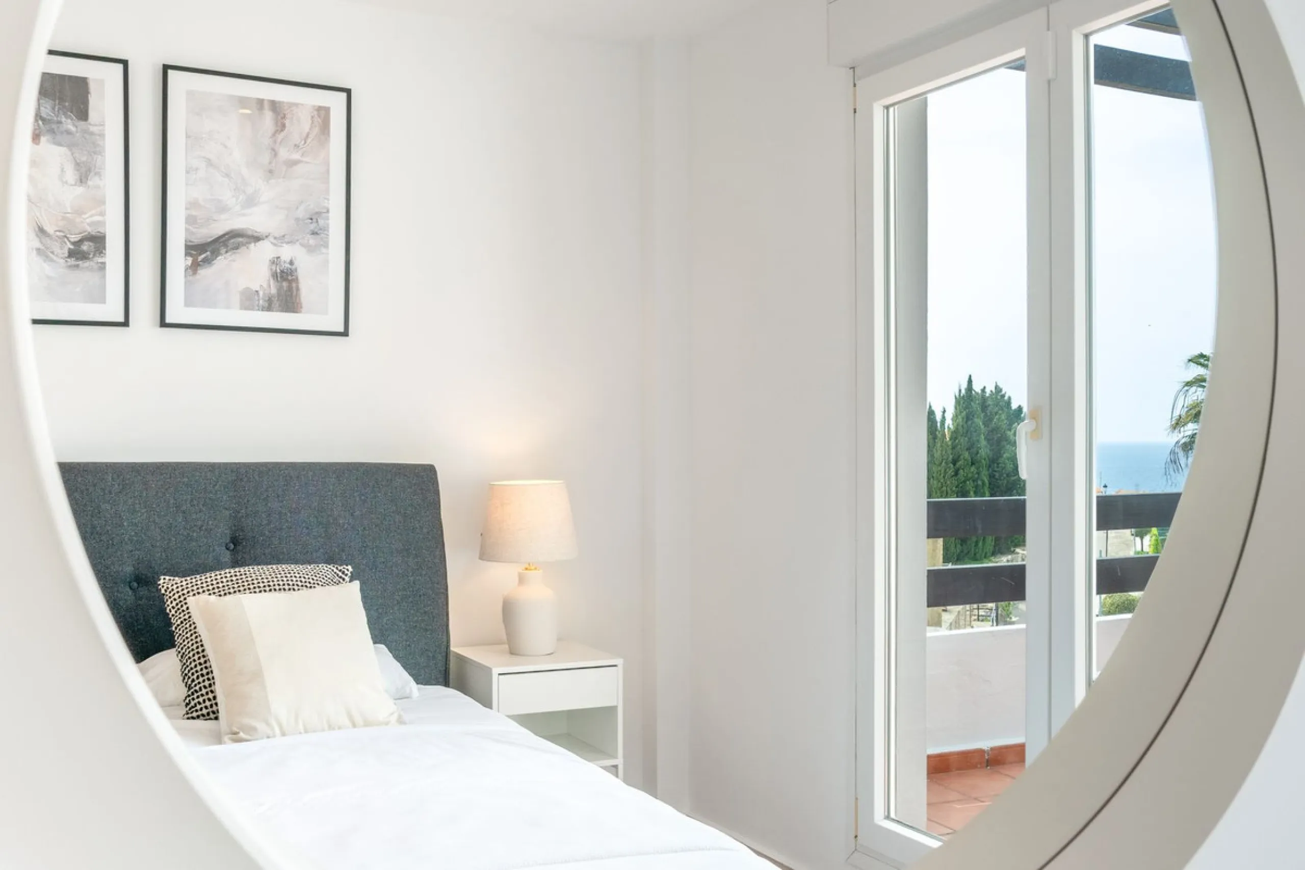 Apartment - Penthouse Duplex в продаже в Manilva, Málaga. В доме 3 спален и 3 ванных комнат. Площадь дома 125 м²