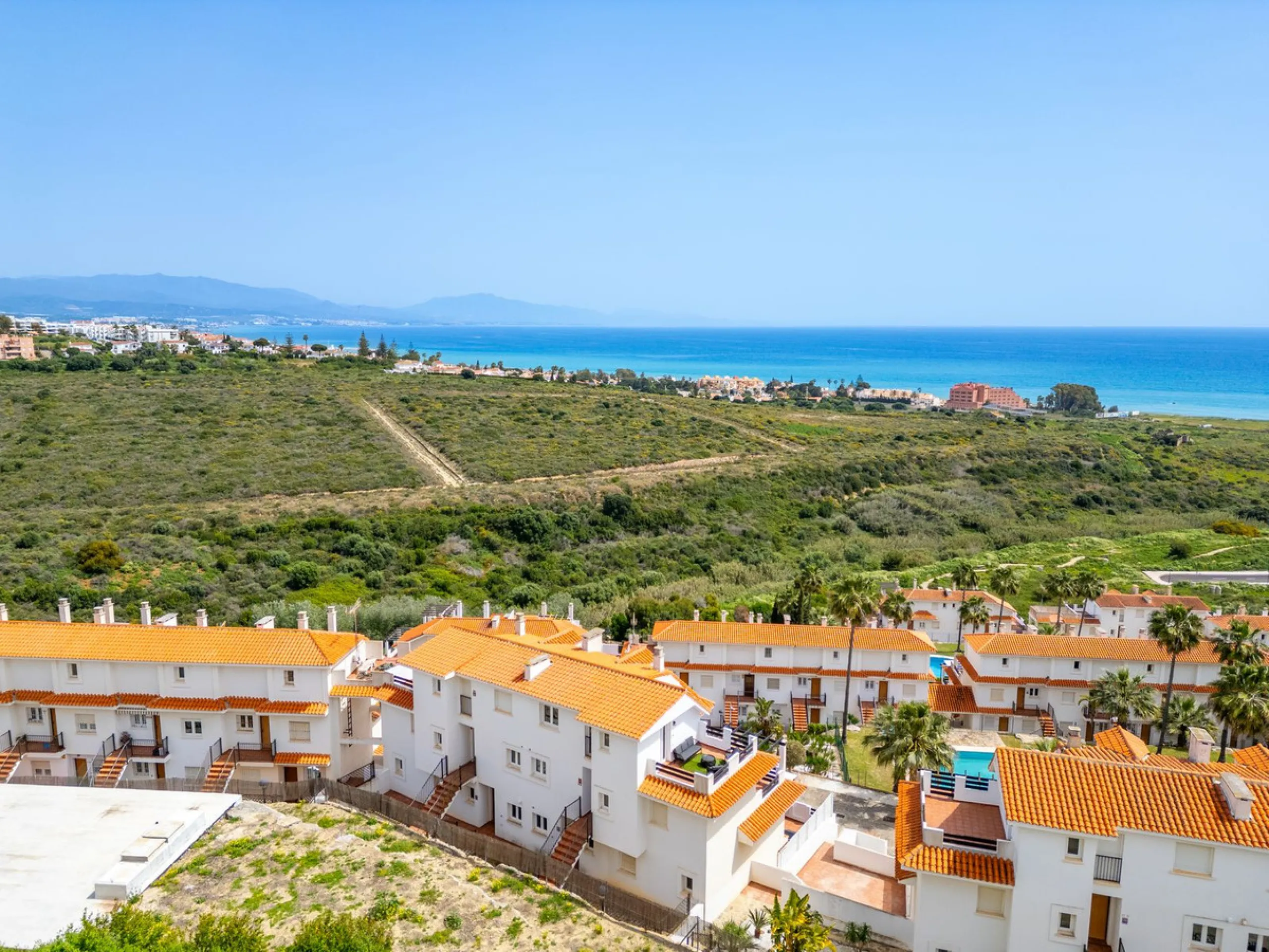 Apartment - Penthouse Duplex в продаже в Manilva, Málaga. В доме 3 спален и 3 ванных комнат. Площадь дома 125 м²