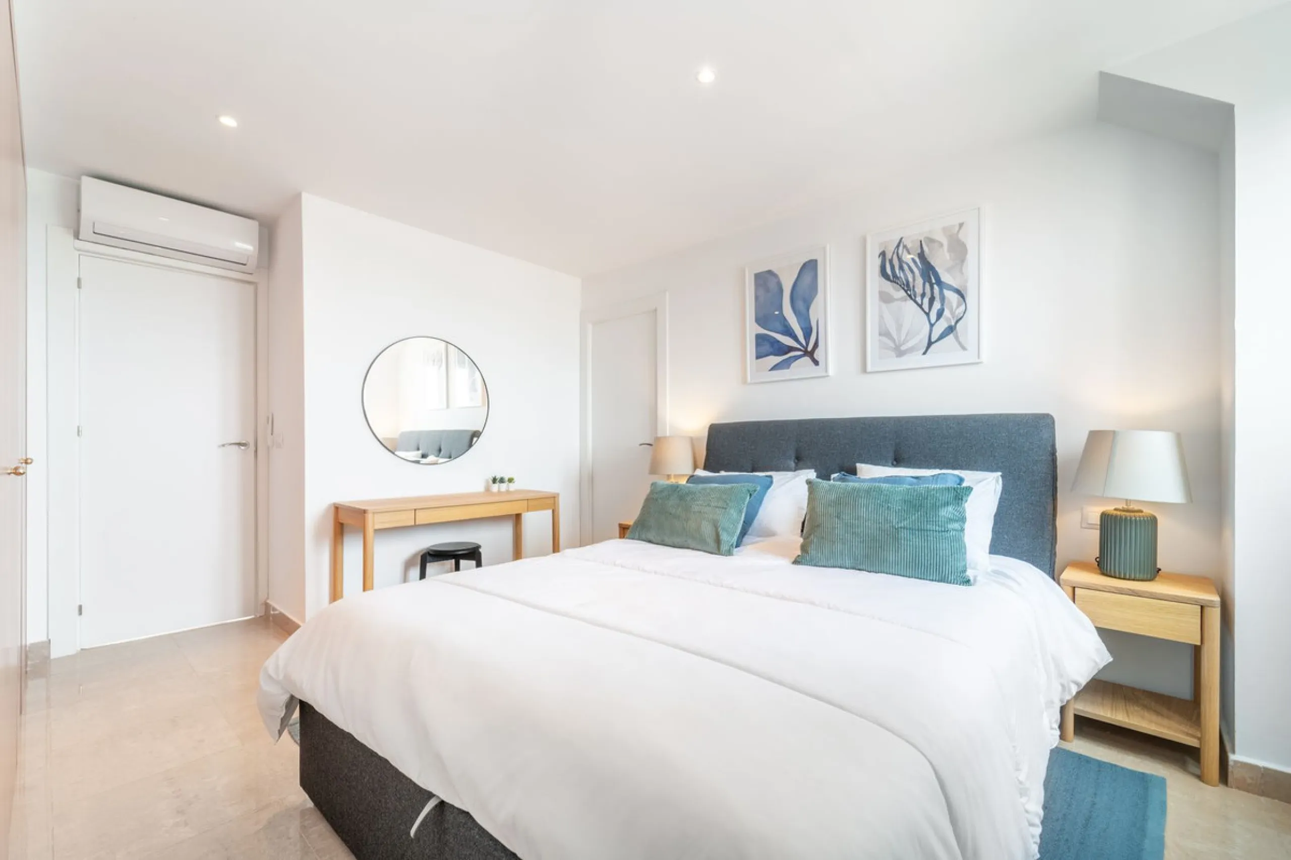Apartment - Penthouse Duplex в продаже в Manilva, Málaga. В доме 3 спален и 3 ванных комнат. Площадь дома 125 м²