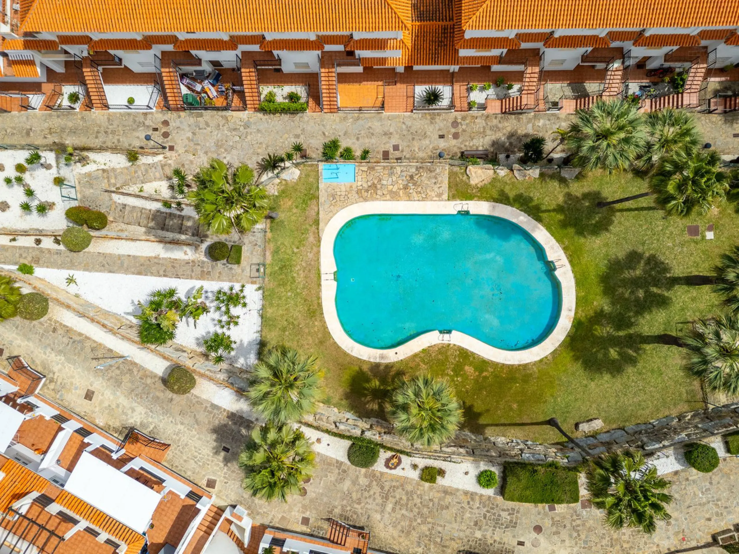 Apartment - Penthouse Duplex в продаже в Manilva, Málaga. В доме 3 спален и 3 ванных комнат. Площадь дома 125 м²