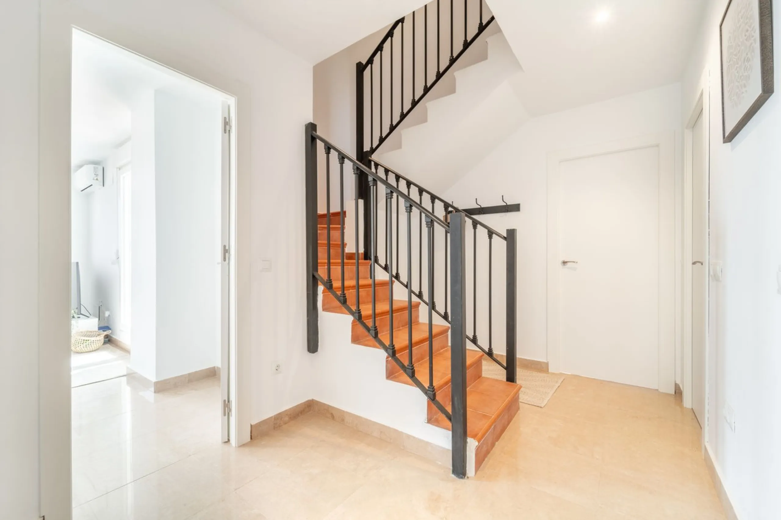 Apartment - Penthouse Duplex в продаже в Manilva, Málaga. В доме 3 спален и 3 ванных комнат. Площадь дома 125 м²