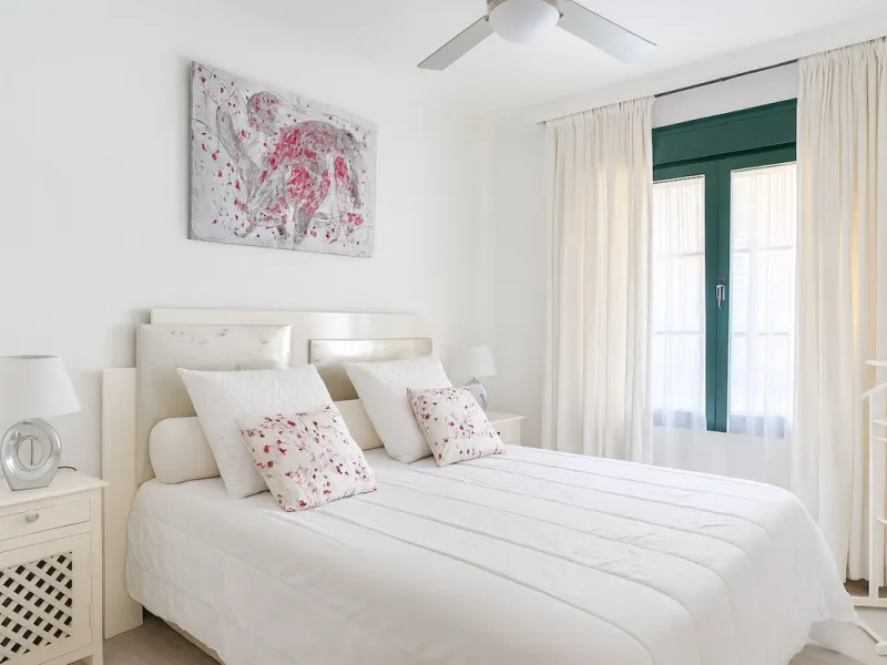 Apartment - Ground Floor Apartment в продаже в Estepona, Málaga. В доме 3 спален и 2 ванных комнат. Площадь дома 93 м²