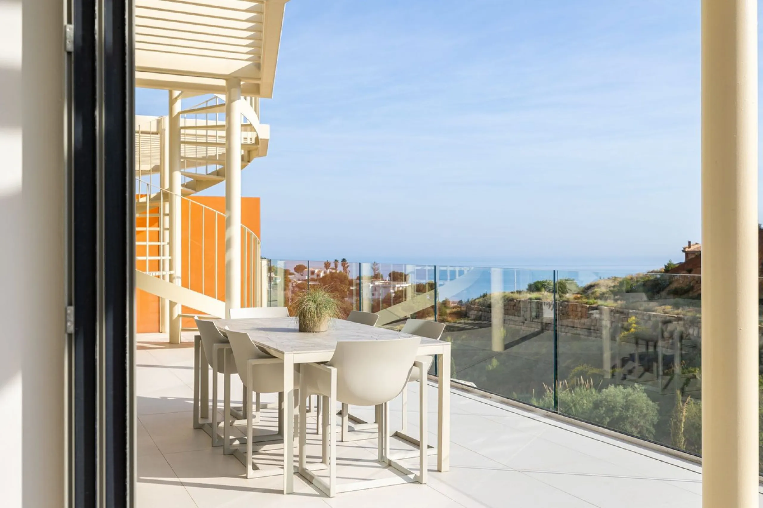 Apartment - Penthouse в продаже в Fuengirola, Málaga. В доме 3 спален и 3 ванных комнат. Площадь дома 130 м²