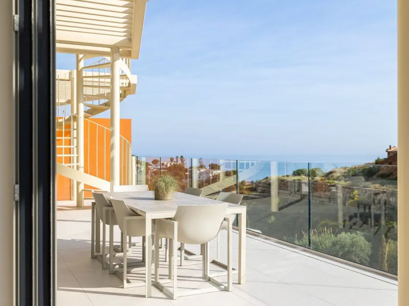 Apartment - Penthouse в продаже в Fuengirola, Málaga. В доме 3 спален и 3 ванных комнат. Площадь дома 130 м²