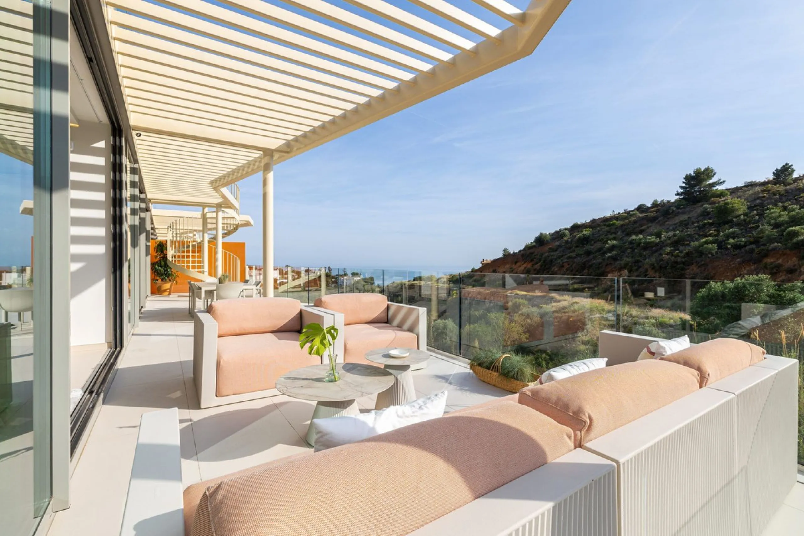 Apartment - Penthouse в продаже в Fuengirola, Málaga. В доме 3 спален и 3 ванных комнат. Площадь дома 130 м²