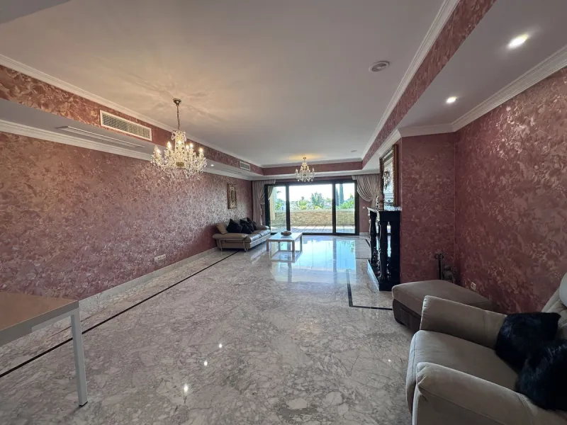 Mirador del Príncipe – Corner Apartment in Marbella's Golden Mile