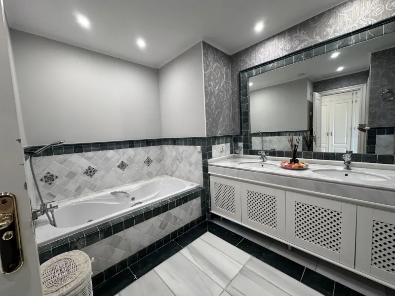 Mirador del Príncipe – Corner Apartment in Marbella's Golden Mile