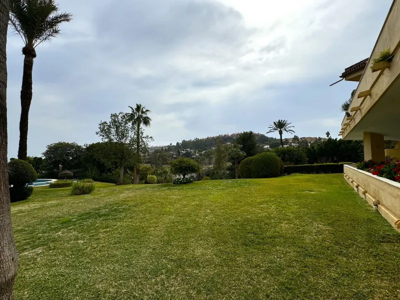 In the heart of Nueva Andalucía, within the sought-after  Country Club Las Brisas complex, lies a property with extraordinary potential for those seeking to invest in one of Marbella's most exclusive areas.