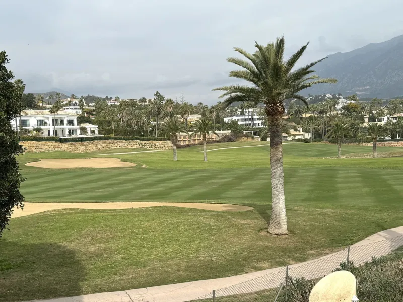 In the heart of Nueva Andalucía, within the sought-after  Country Club Las Brisas complex, lies a property with extraordinary potential for those seeking to invest in one of Marbella's most exclusive areas.
