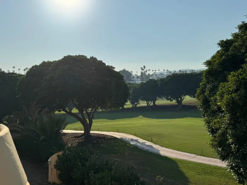 In the heart of Nueva Andalucía, within the sought-after  Country Club Las Brisas complex, lies a property with extraordinary potential for those seeking to invest in one of Marbella's most exclusive areas.