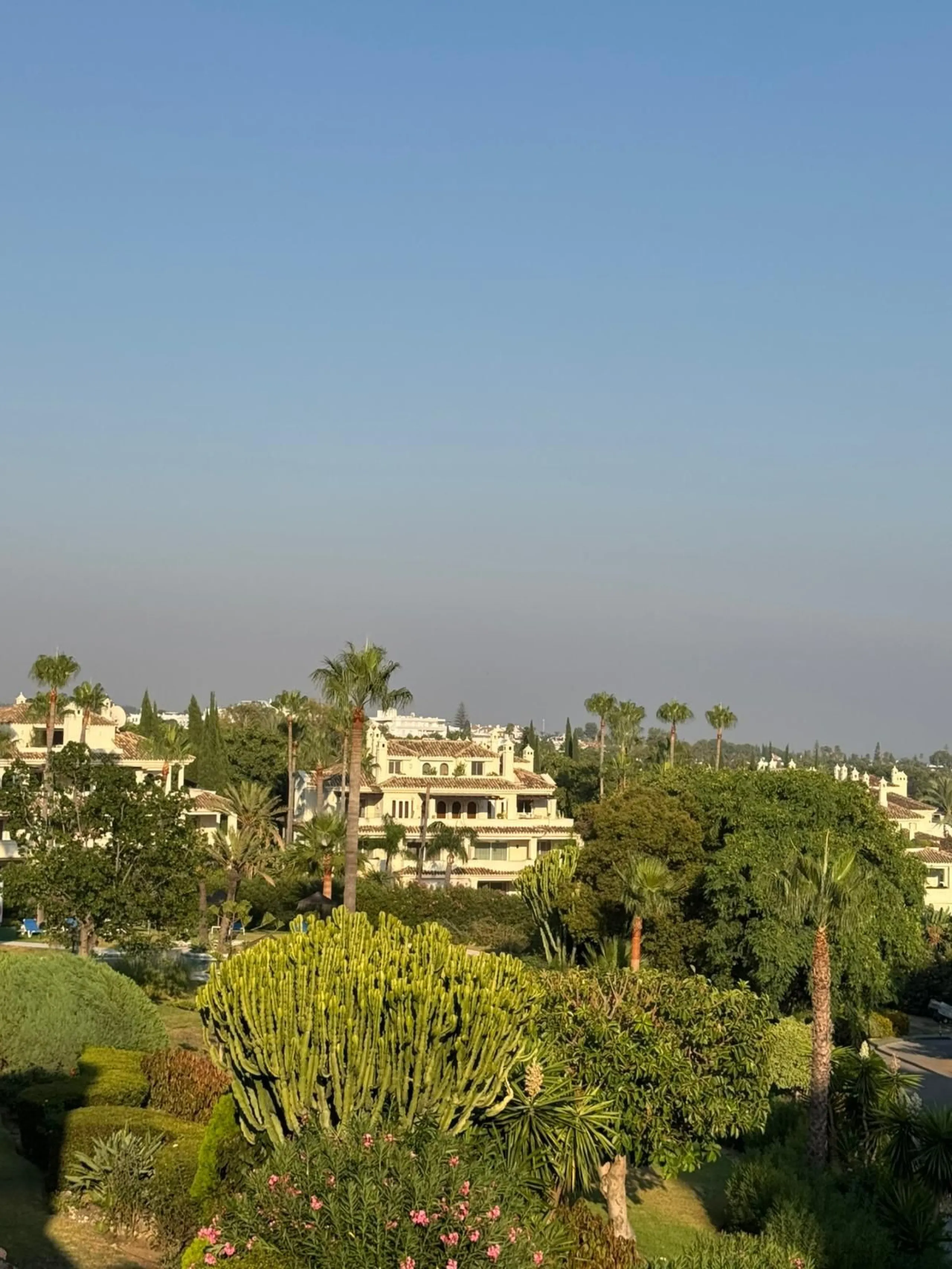 In the heart of Nueva Andalucía, within the sought-after  Country Club Las Brisas complex, lies a property with extraordinary potential for those seeking to invest in one of Marbella's most exclusive areas.