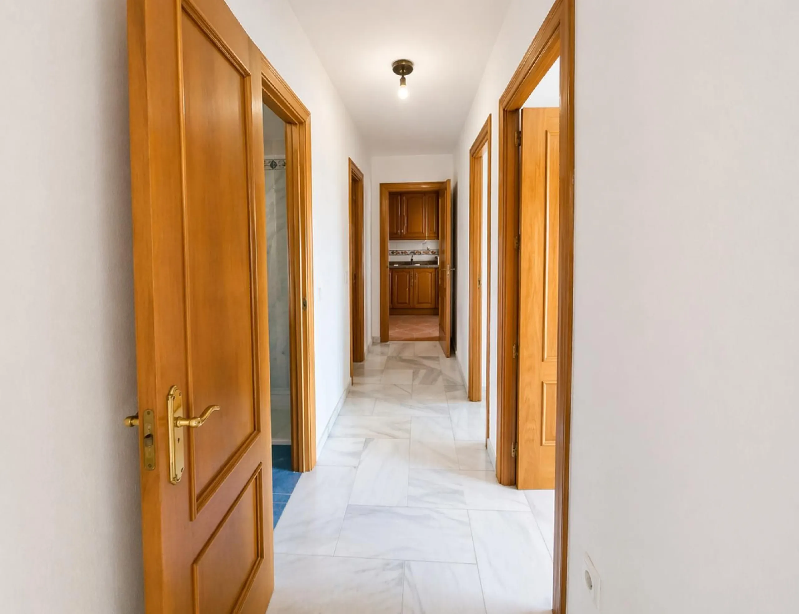 Spacious 4-Bedroom Apartment Near the Beach