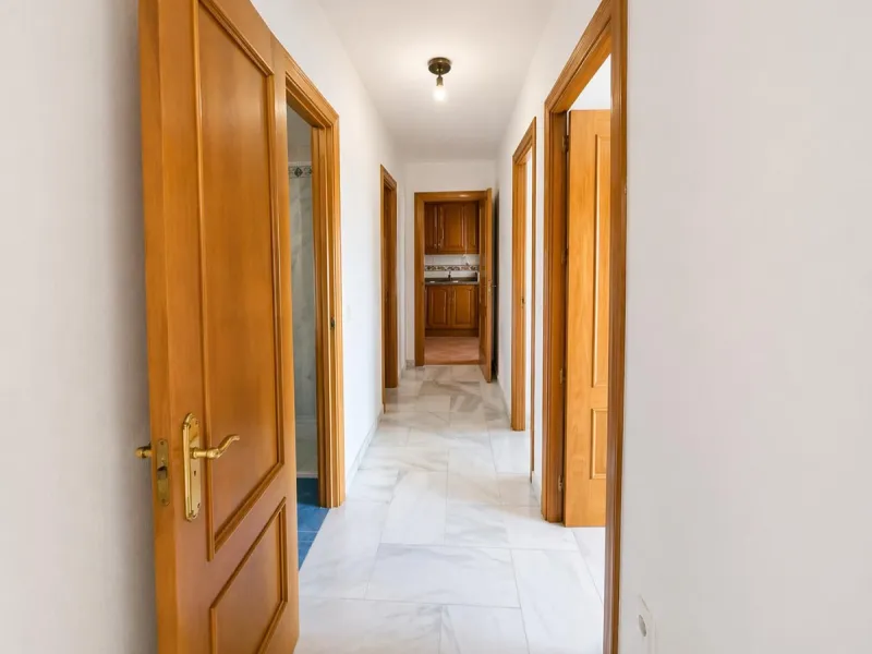 Spacious 4-Bedroom Apartment Near the Beach
