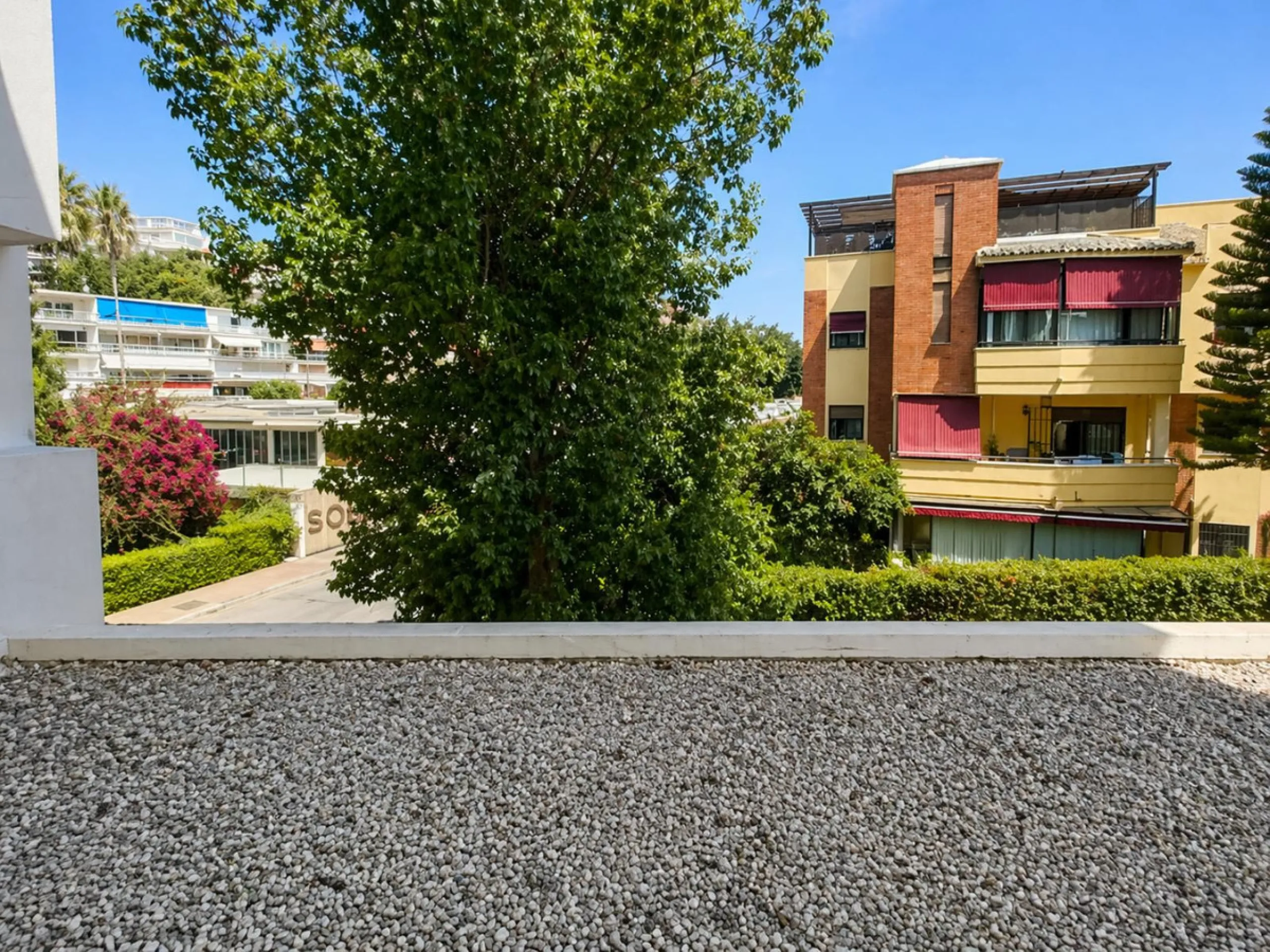 Spacious 4-Bedroom Apartment Near the Beach
