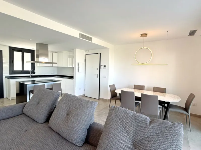 Discover a modern and luxurious lifestyle in this stunning apartment located in the sought-after area of Atalaya on the Costa del Sol. Situated within a gated community with 24-hour security, this property offers both tranquility and convenience, with nea