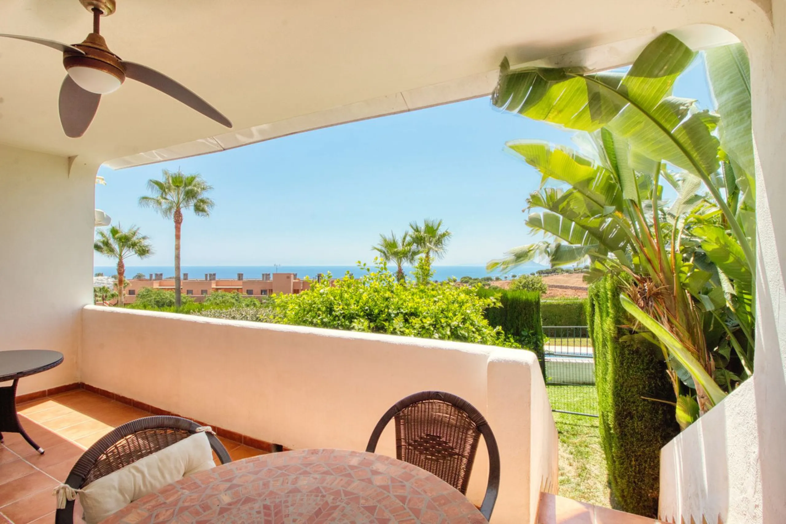 Unique Townhouse with Stunning Panoramic Sea Views.