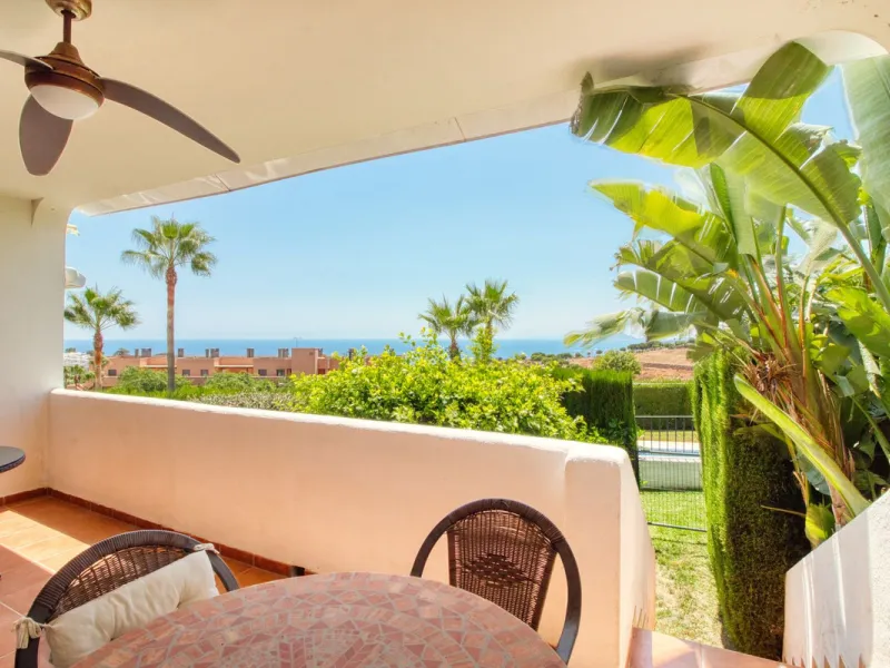 Unique Townhouse with Stunning Panoramic Sea Views.
