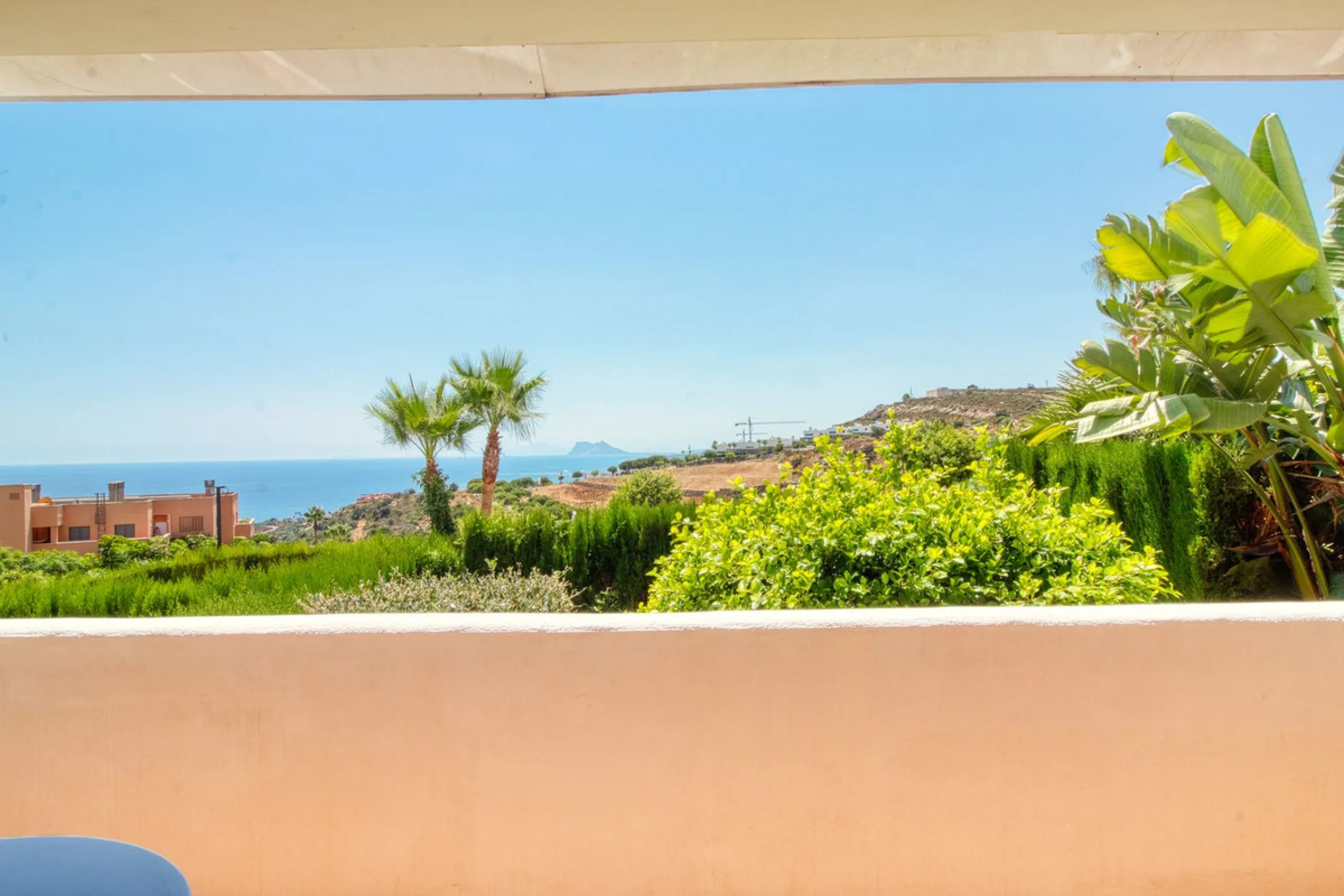 Unique Townhouse with Stunning Panoramic Sea Views.