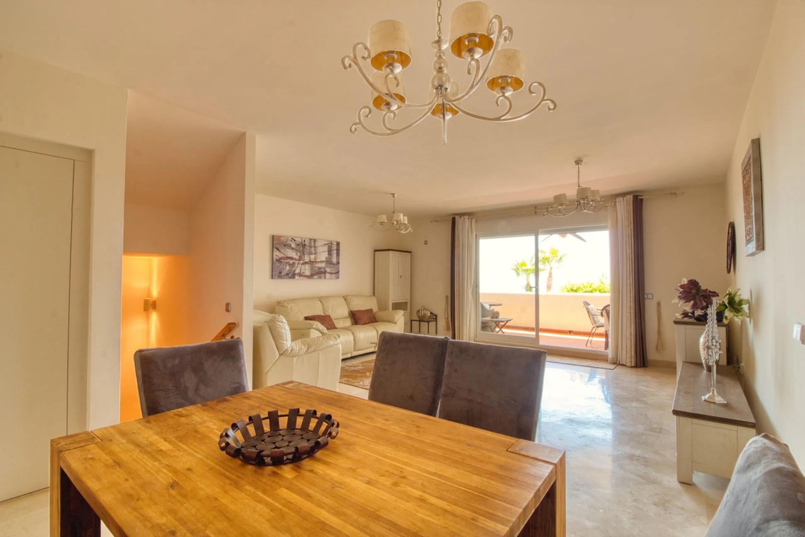 Unique Townhouse with Stunning Panoramic Sea Views.