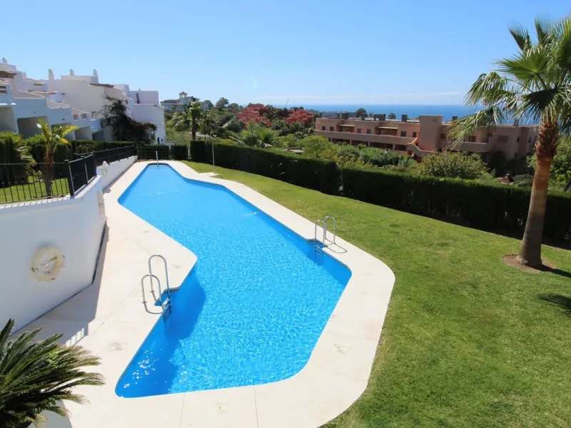 Unique Townhouse with Stunning Panoramic Sea Views.