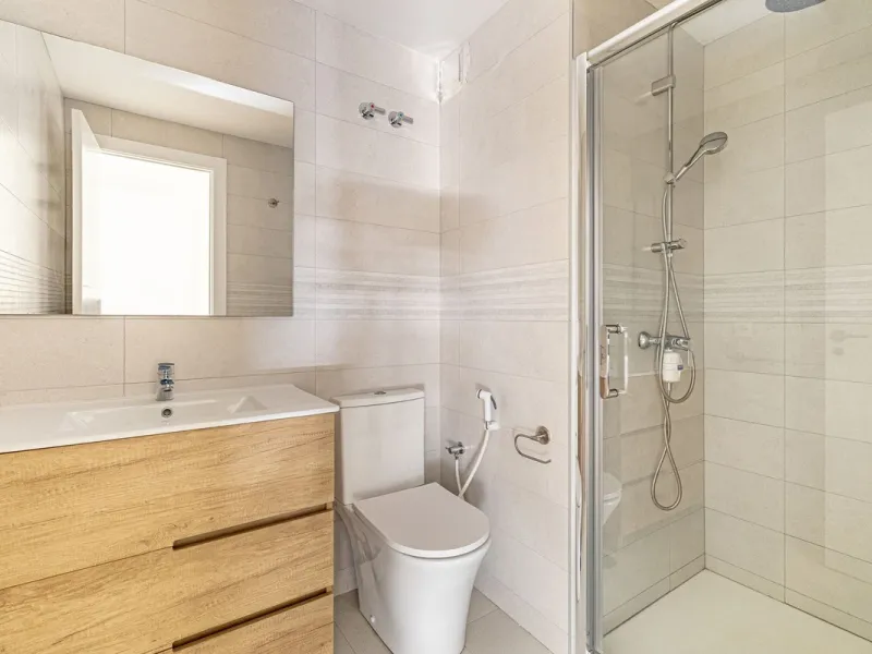 Apartment - Top Floor Apartment в продаже в Marbella, Málaga. В доме 3 спален и 3 ванных комнат. Площадь дома 98 м²