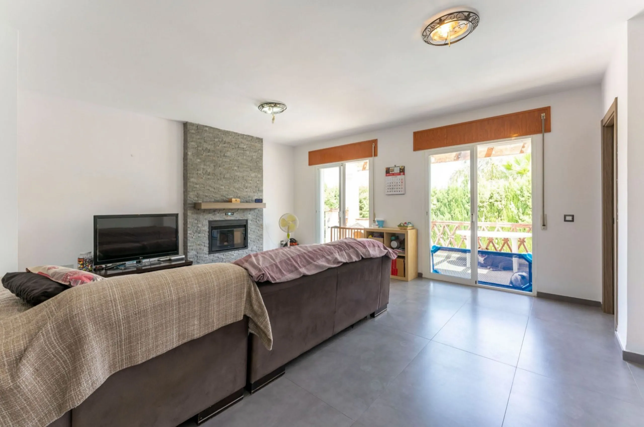 House - Detached Villa в продаже в Coín, Málaga. В доме 4 спален и 2 ванных комнат. Площадь дома 147 м². Площадь участка 600 м²