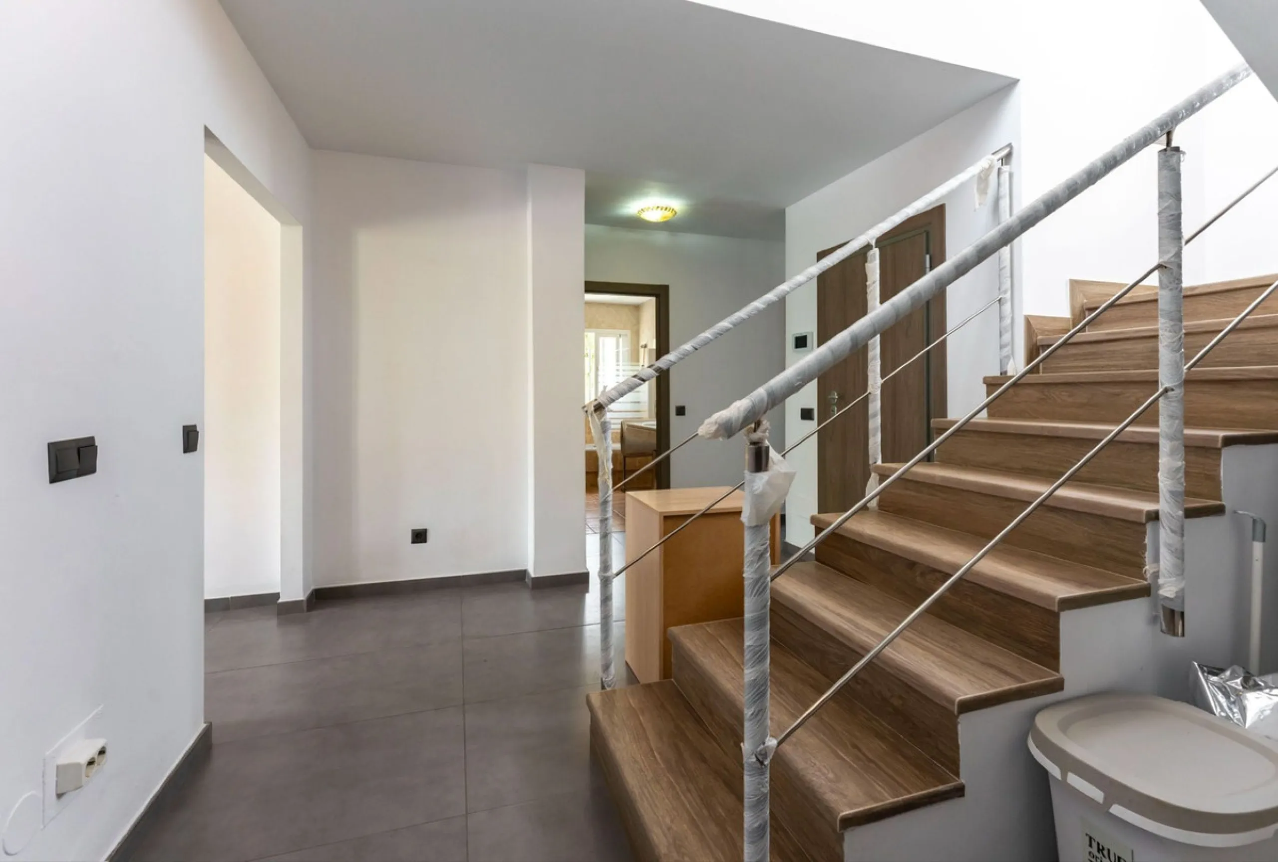 House - Detached Villa в продаже в Coín, Málaga. В доме 4 спален и 2 ванных комнат. Площадь дома 147 м². Площадь участка 600 м²