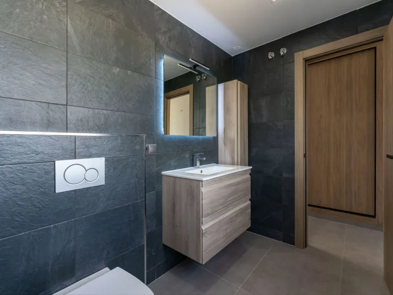 House - Detached Villa в продаже в Coín, Málaga. В доме 4 спален и 2 ванных комнат. Площадь дома 147 м². Площадь участка 600 м²