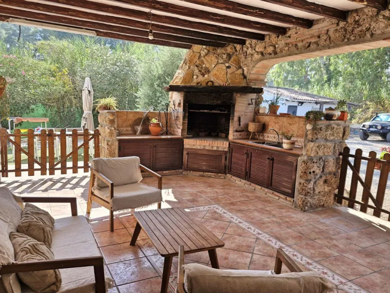 Charming Riverside Finca in Coín