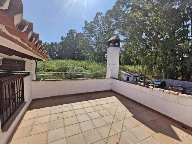 Charming Riverside Finca in Coín