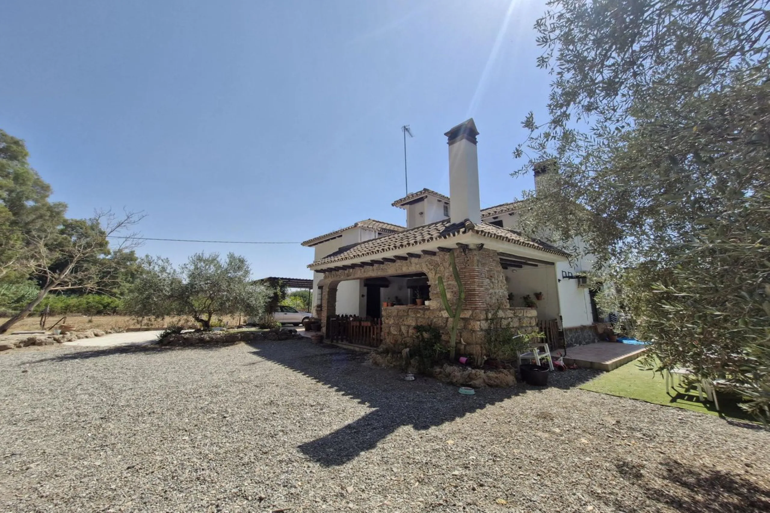 Charming Riverside Finca in Coín
