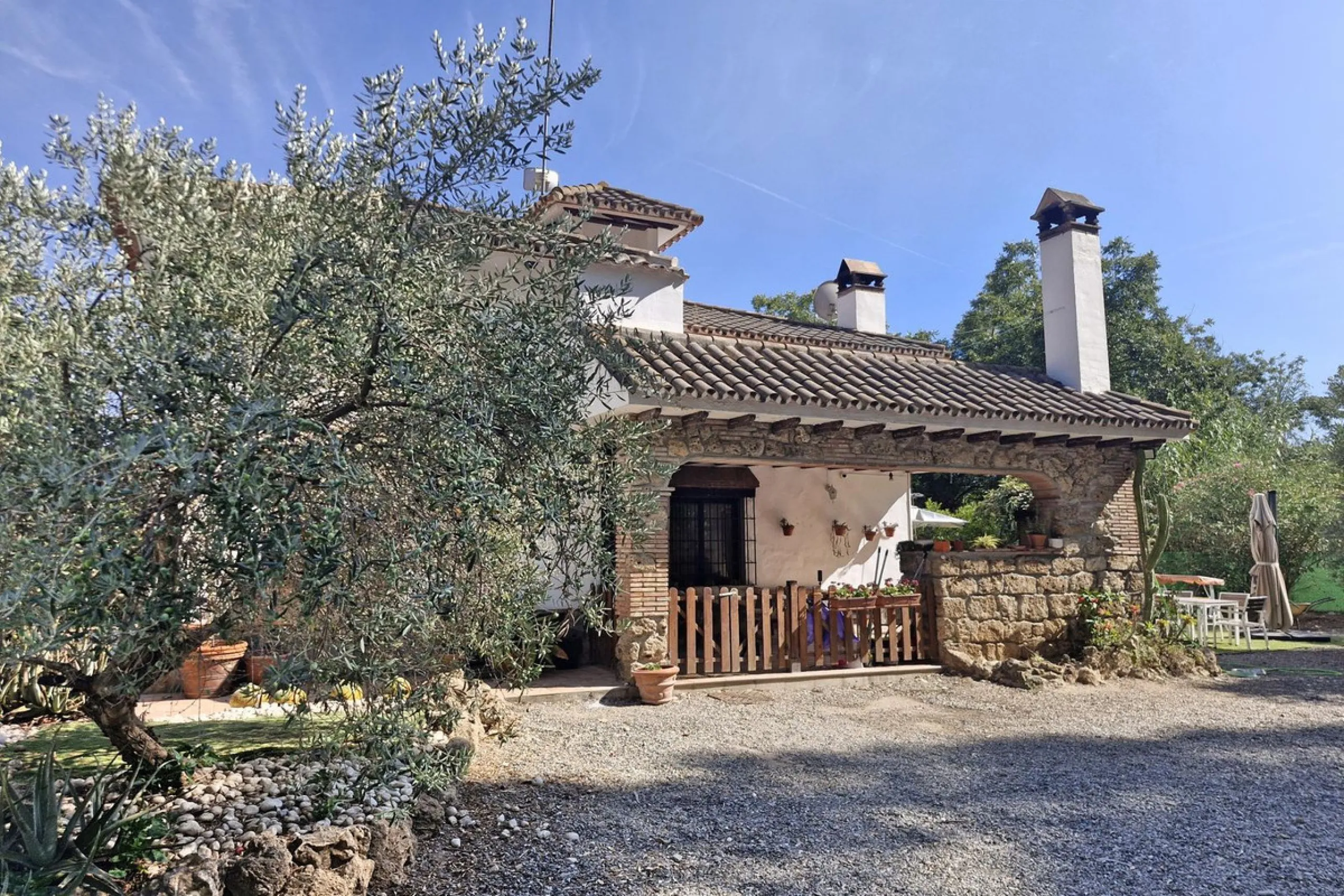 Charming Riverside Finca in Coín